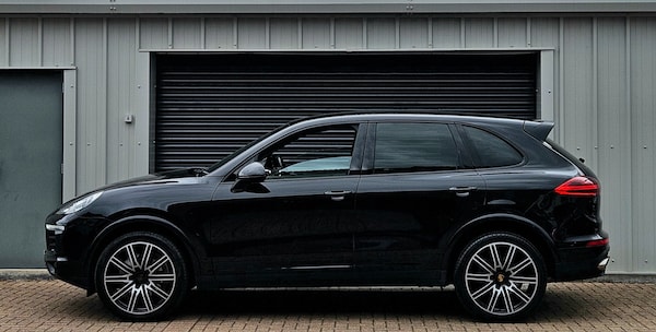 Used Porsche Cayenne 2018 for sale - 75655937: Photo 10