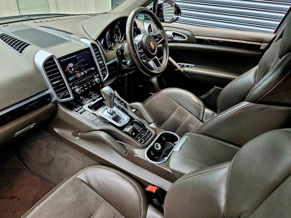 Used Porsche Cayenne 2018 for sale - 75655937: Photo 14