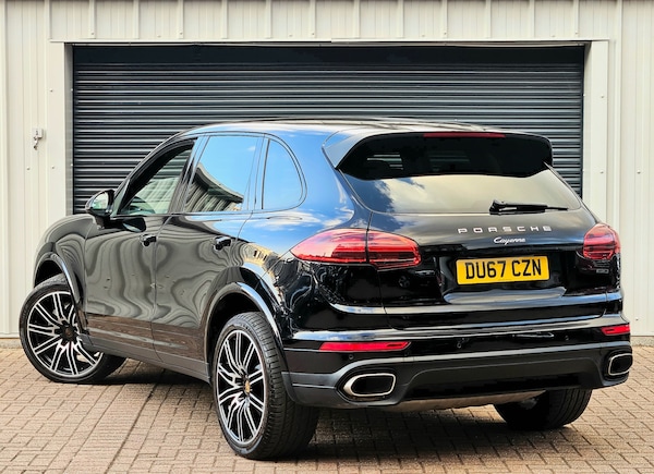Used Porsche Cayenne 2018 for sale - 75655937: Photo 6