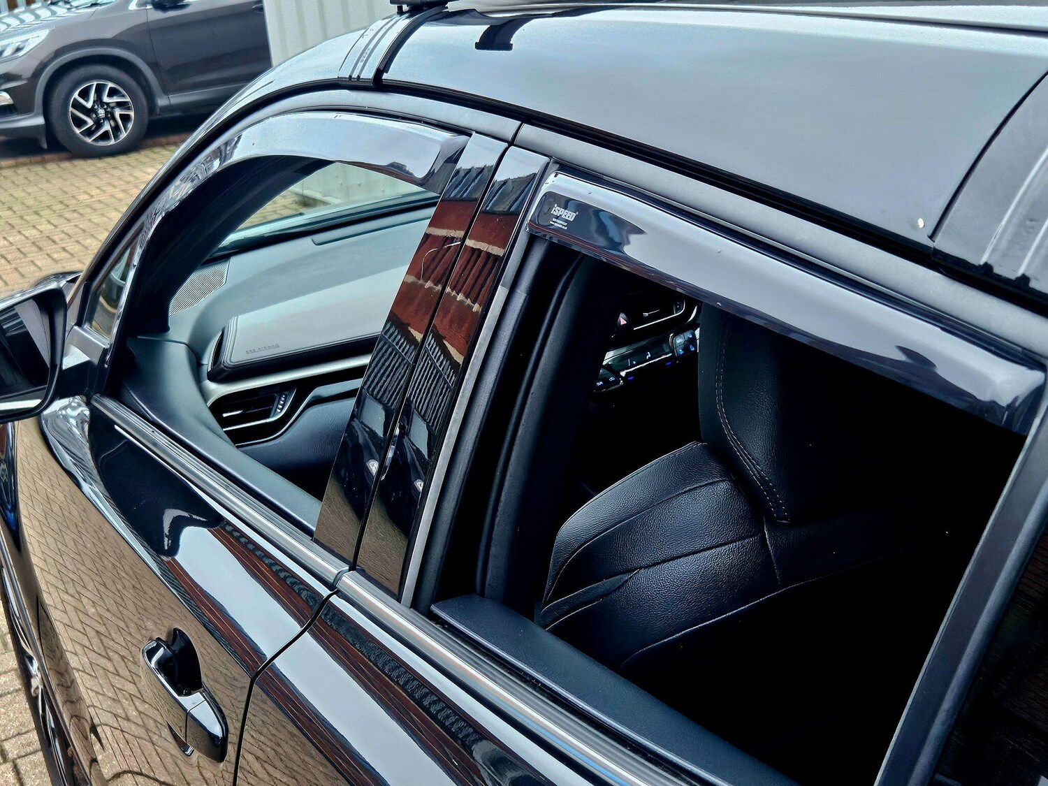 Used Toyota C-HR 2018 for sale - 77495902: Photo 12