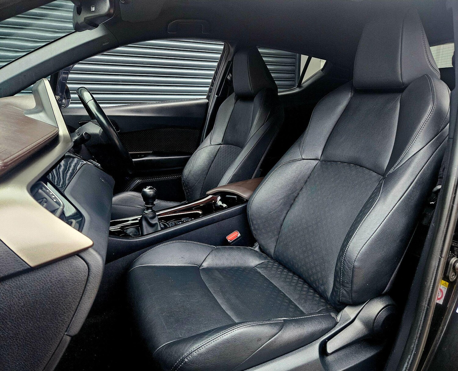 Used Toyota C-HR 2018 for sale - 77495902: Photo 18