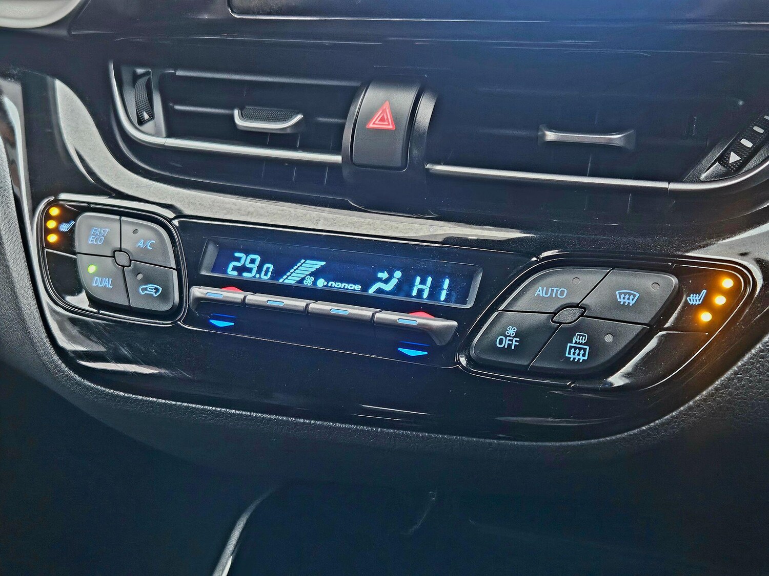 Used Toyota C-HR 2018 for sale - 77495902: Photo 27