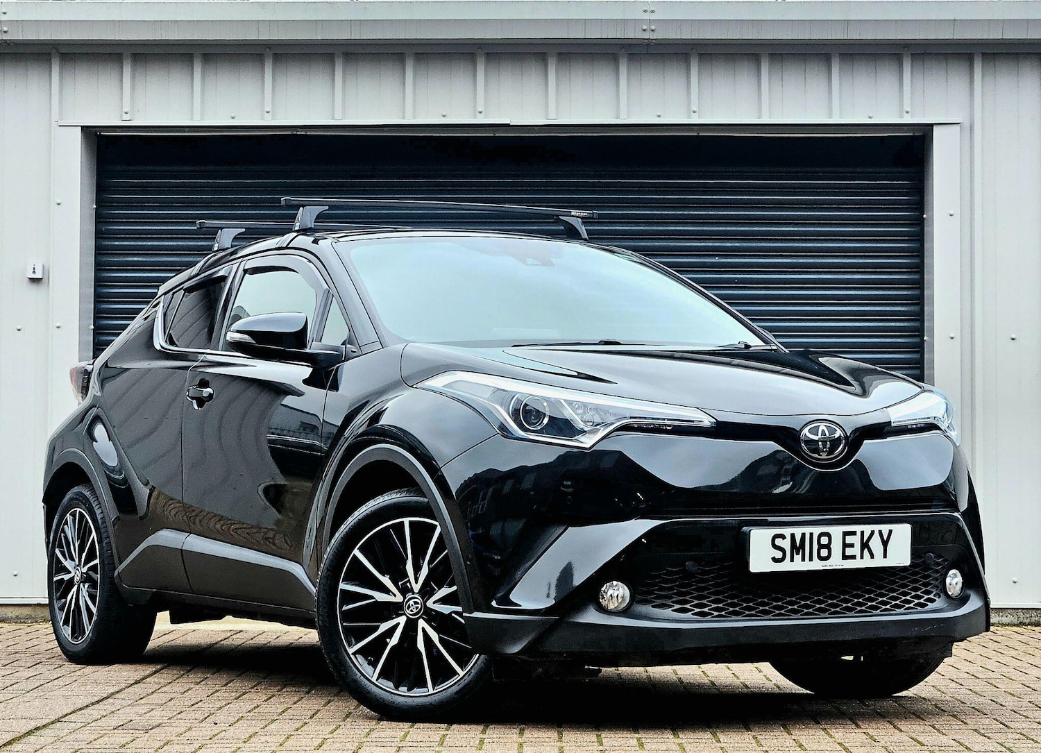 Used Toyota C-HR 2018 for sale - 77495902: Photo 3