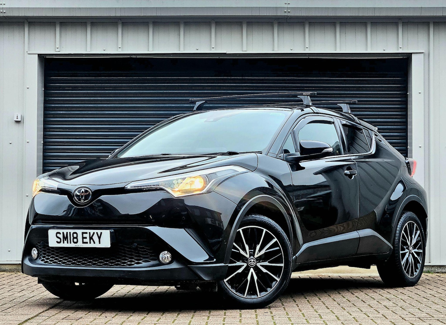 Used Toyota C-HR 2018 for sale - 77495902: Photo 4