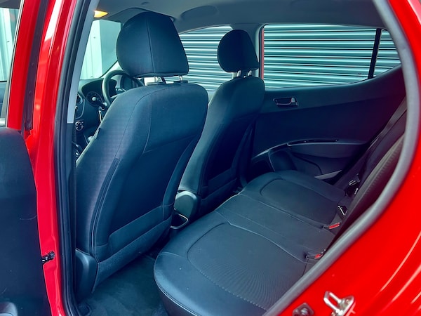 Used Hyundai i10 2019 for sale - 74645717: Photo 15