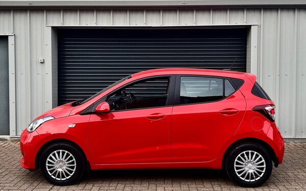 Used Hyundai i10 2019 for sale - 74645717: Photo 6