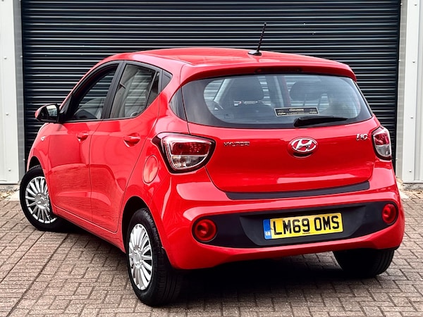 Used Hyundai i10 2019 for sale - 74645717: Photo 8