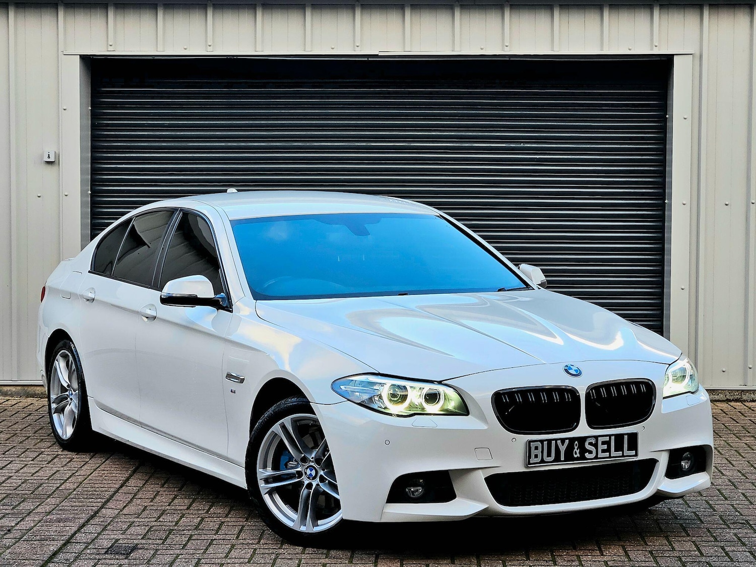 Used BMW 5 Series 2014 for sale - 76802204: Photo 1