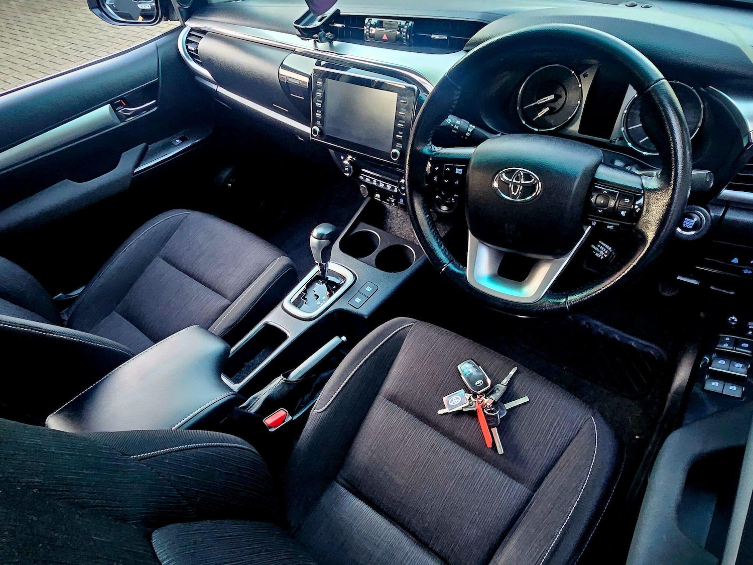 Used Toyota Hilux 2021 for sale - 77015359: Photo 20