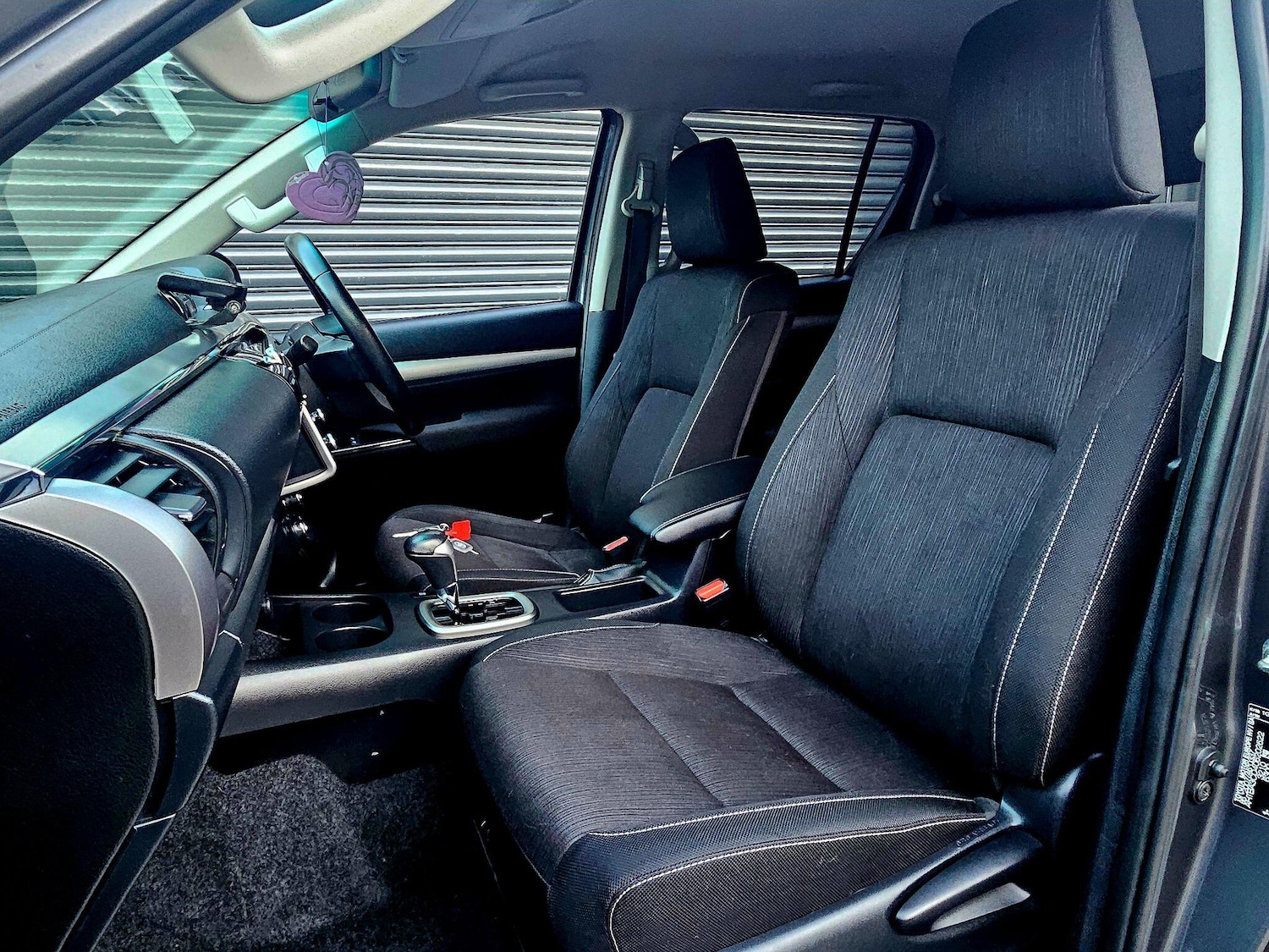 Used Toyota Hilux 2021 for sale - 77015359: Photo 22