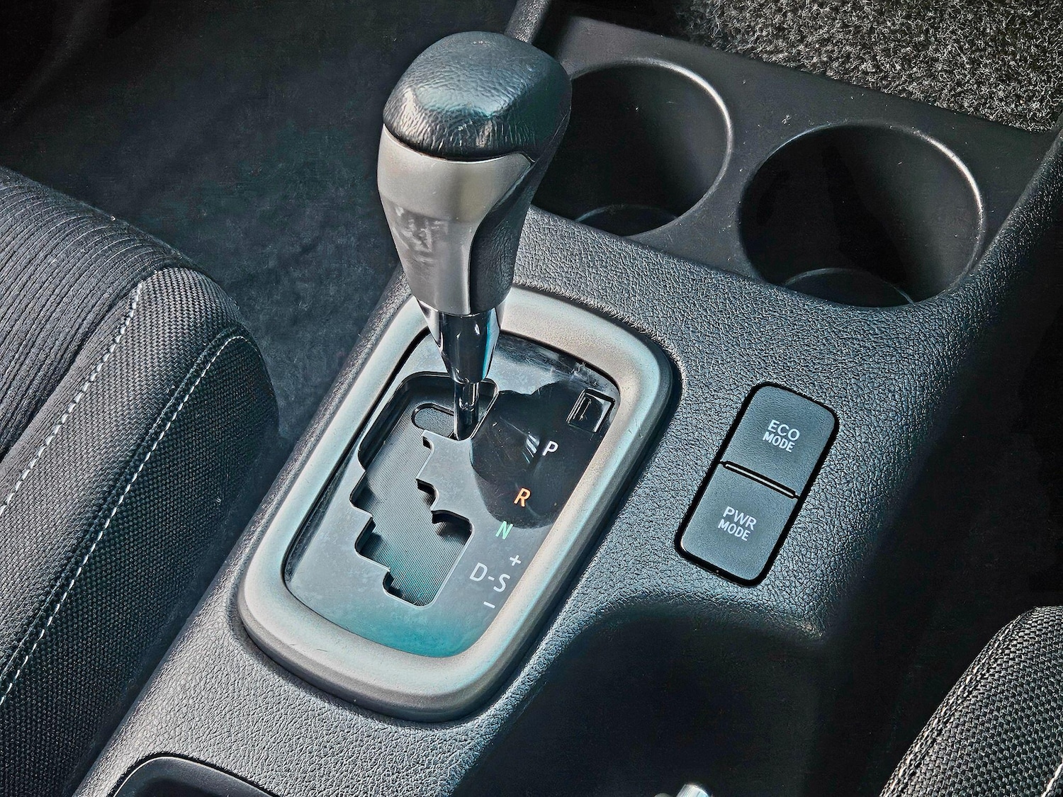 Used Toyota Hilux 2021 for sale - 77015359: Photo 25