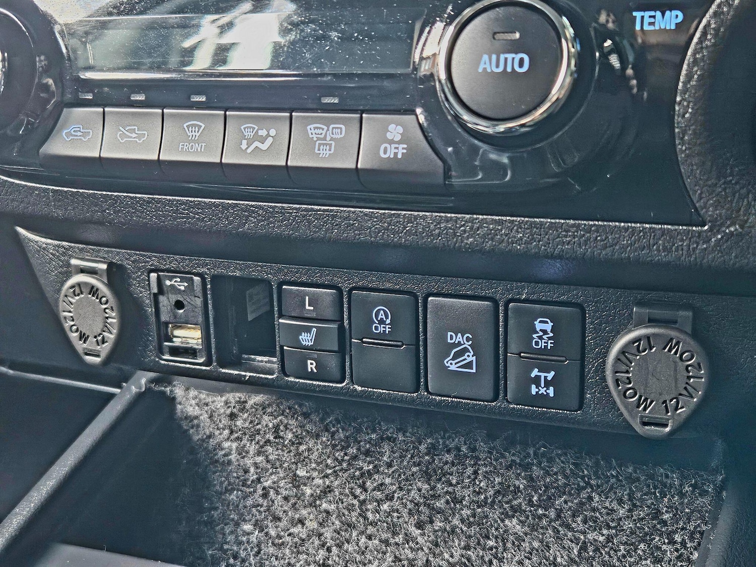 Used Toyota Hilux 2021 for sale - 77015359: Photo 28