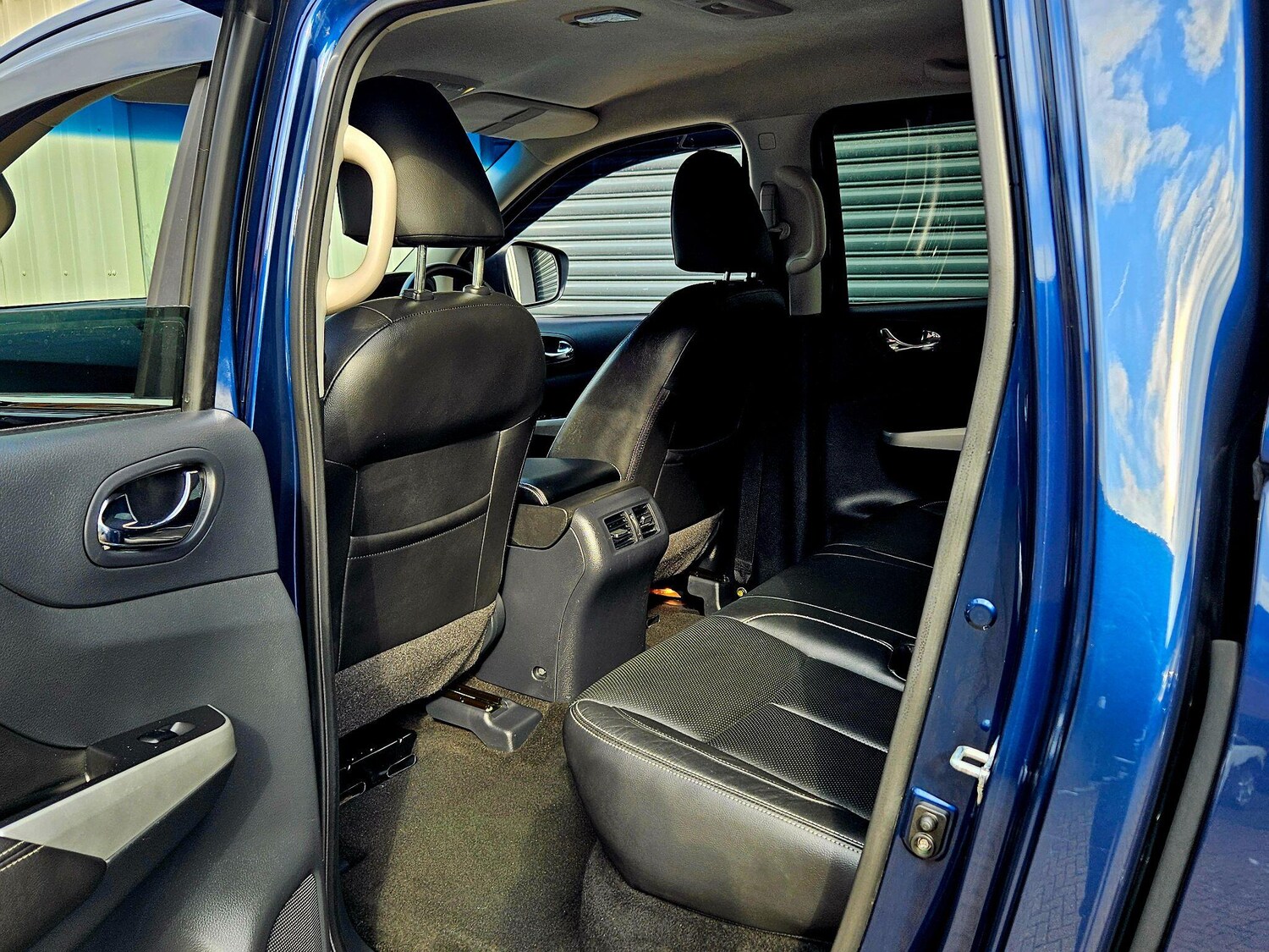 Used Nissan Navara 2017 for sale - 77737654: Photo 28