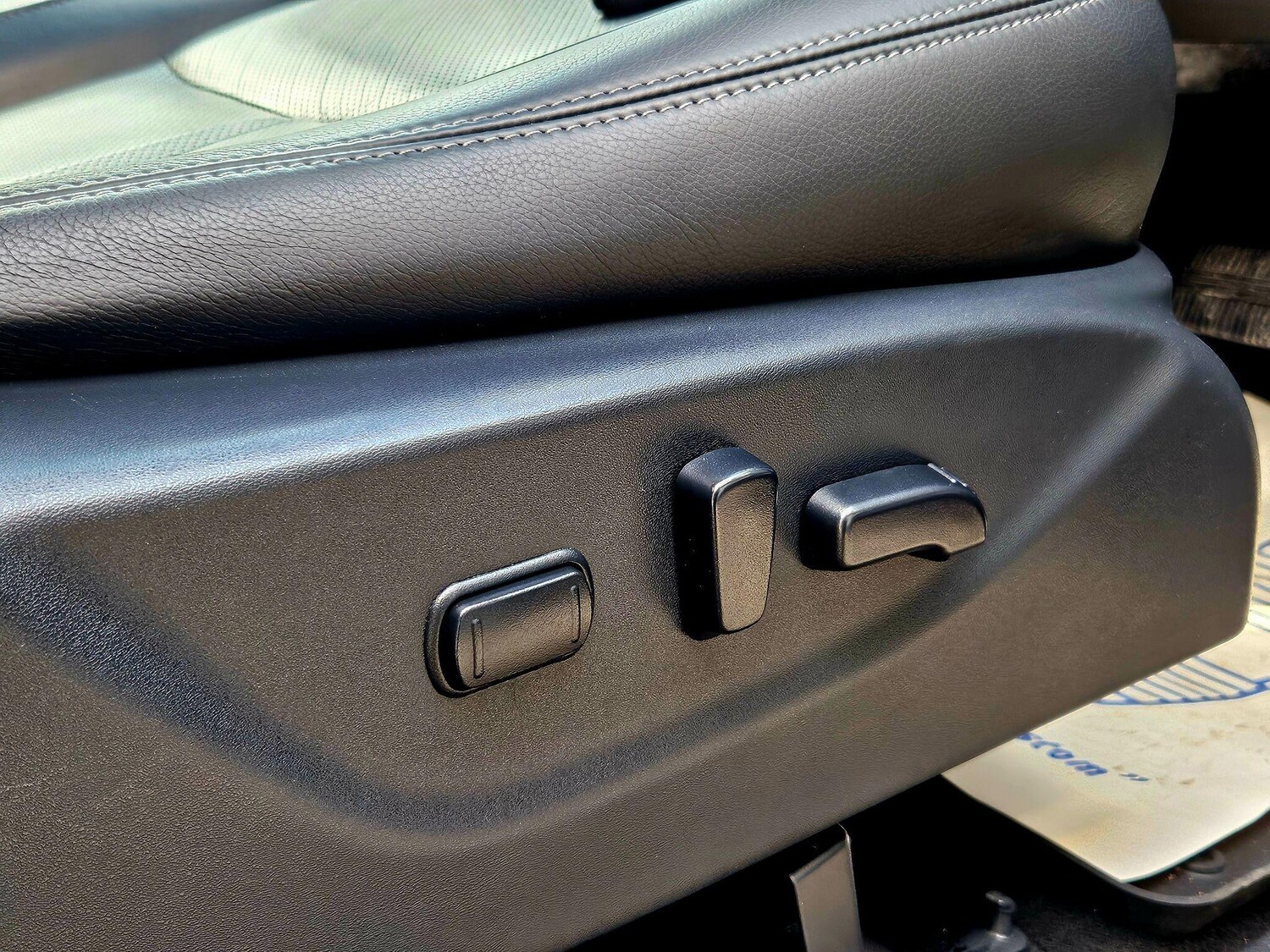 Used Nissan Navara 2017 for sale - 77737654: Photo 39