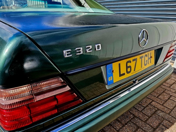 Used Mercedes-Benz E Class 1993 for sale - 75584423: Photo 11