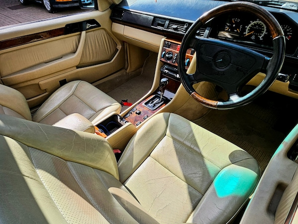 Used Mercedes-Benz E Class 1993 for sale - 75584423: Photo 12
