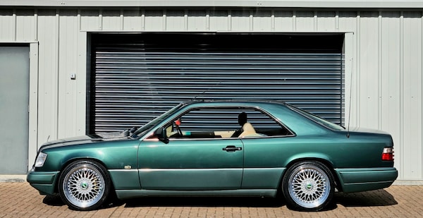 Used Mercedes-Benz E Class 1993 for sale - 75584423: Photo 9