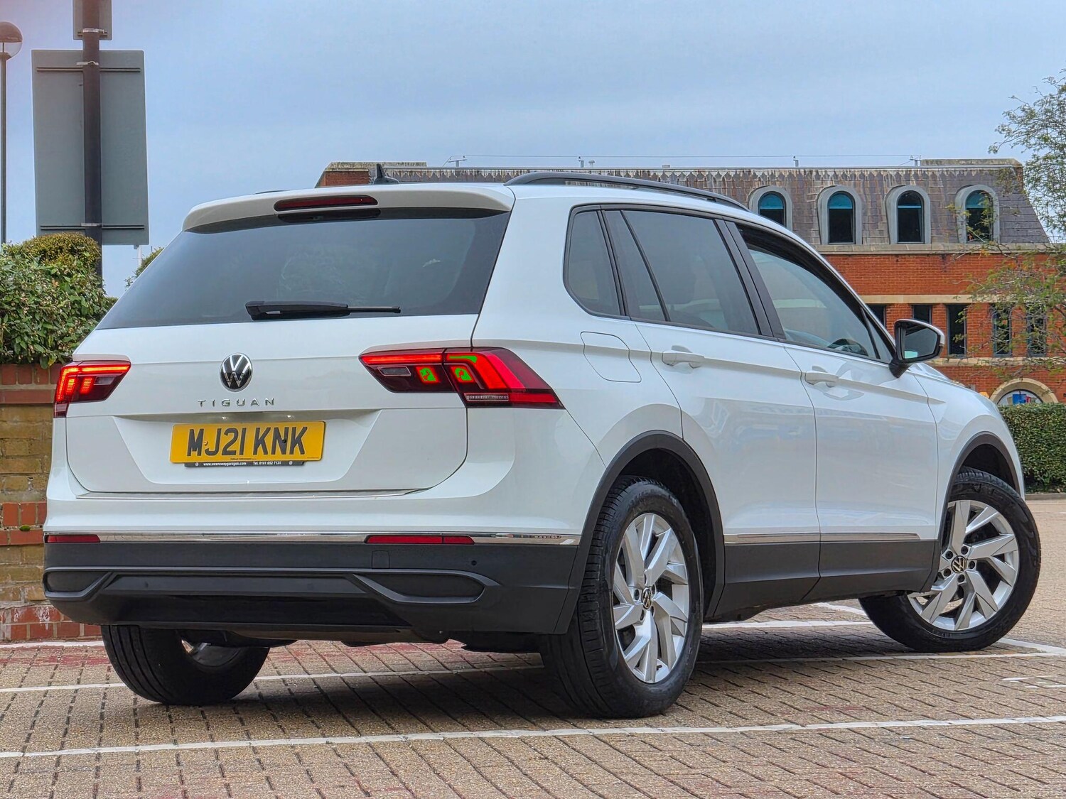 Used Volkswagen Tiguan 2021 for sale - 76109137: Photo 7