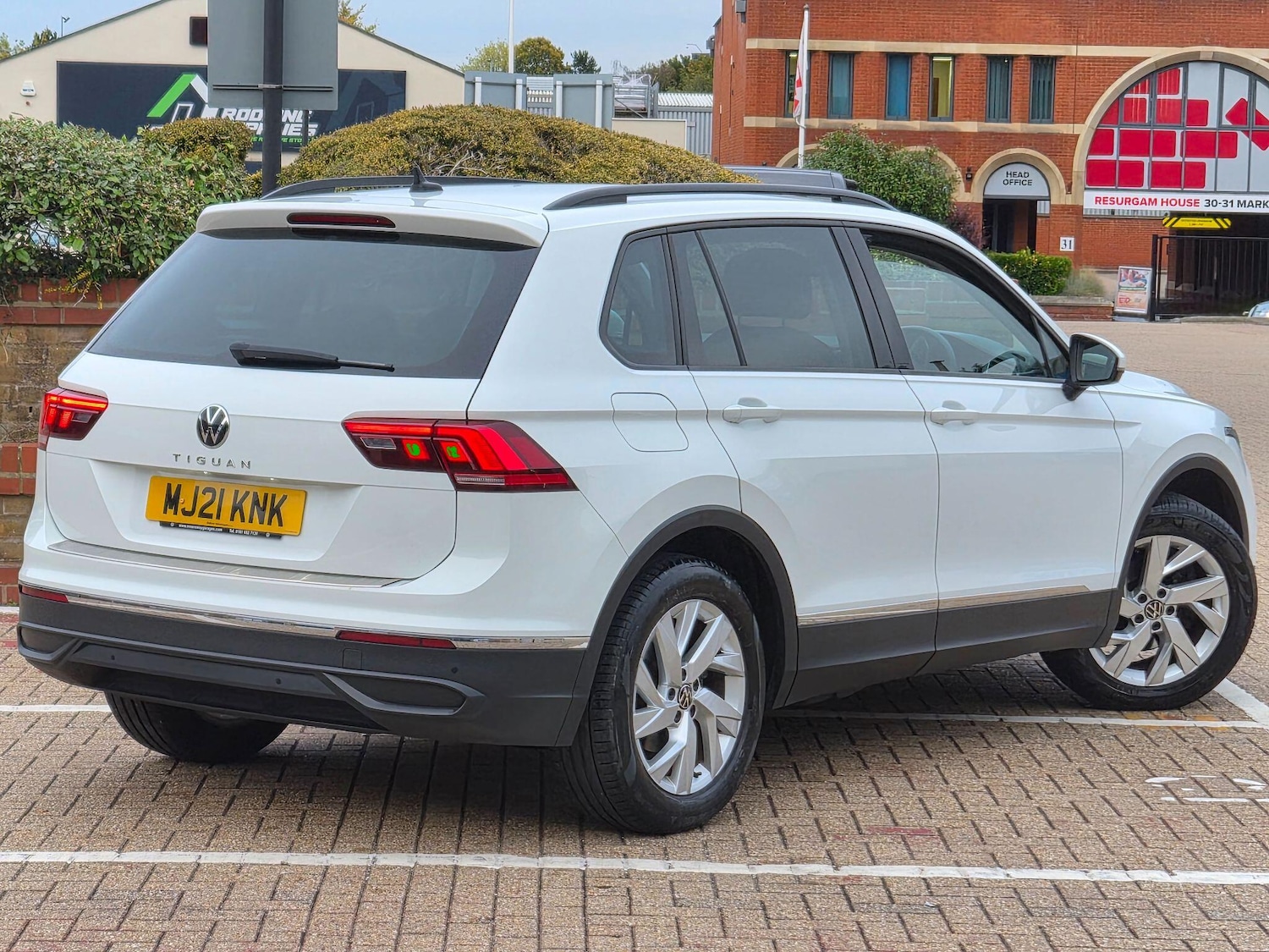 Used Volkswagen Tiguan 2021 for sale - 76995745: Photo 4