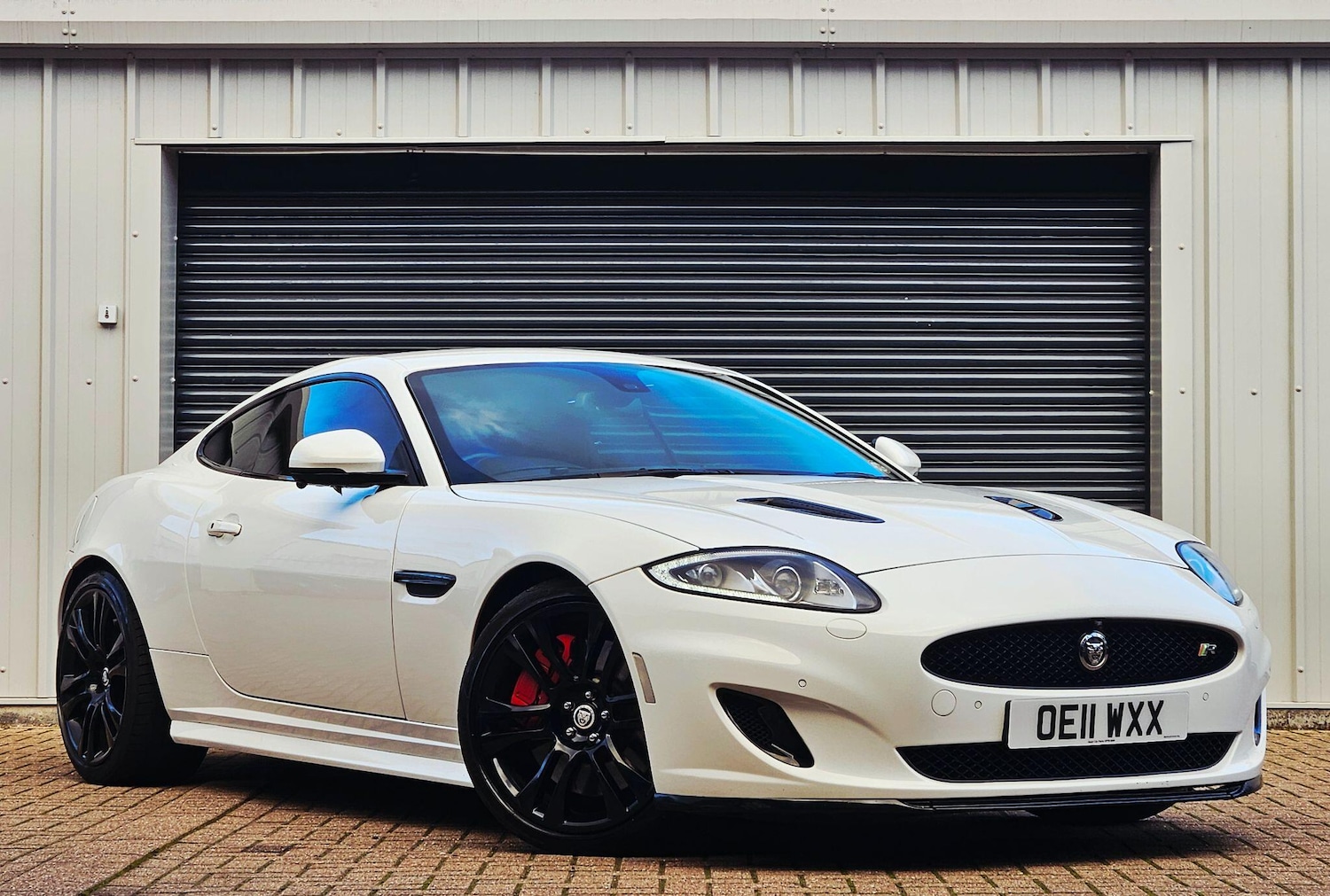 Used Jaguar XKR 2011 for sale - 76409343: Photo 3