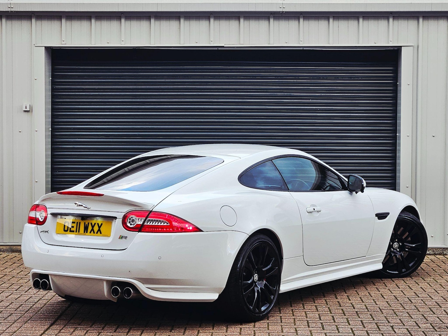 Used Jaguar XKR 2011 for sale - 76409343: Photo 5