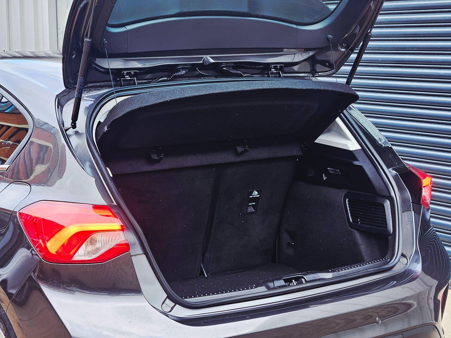 Used Ford Focus 2021 for sale - 76619728: Photo 12