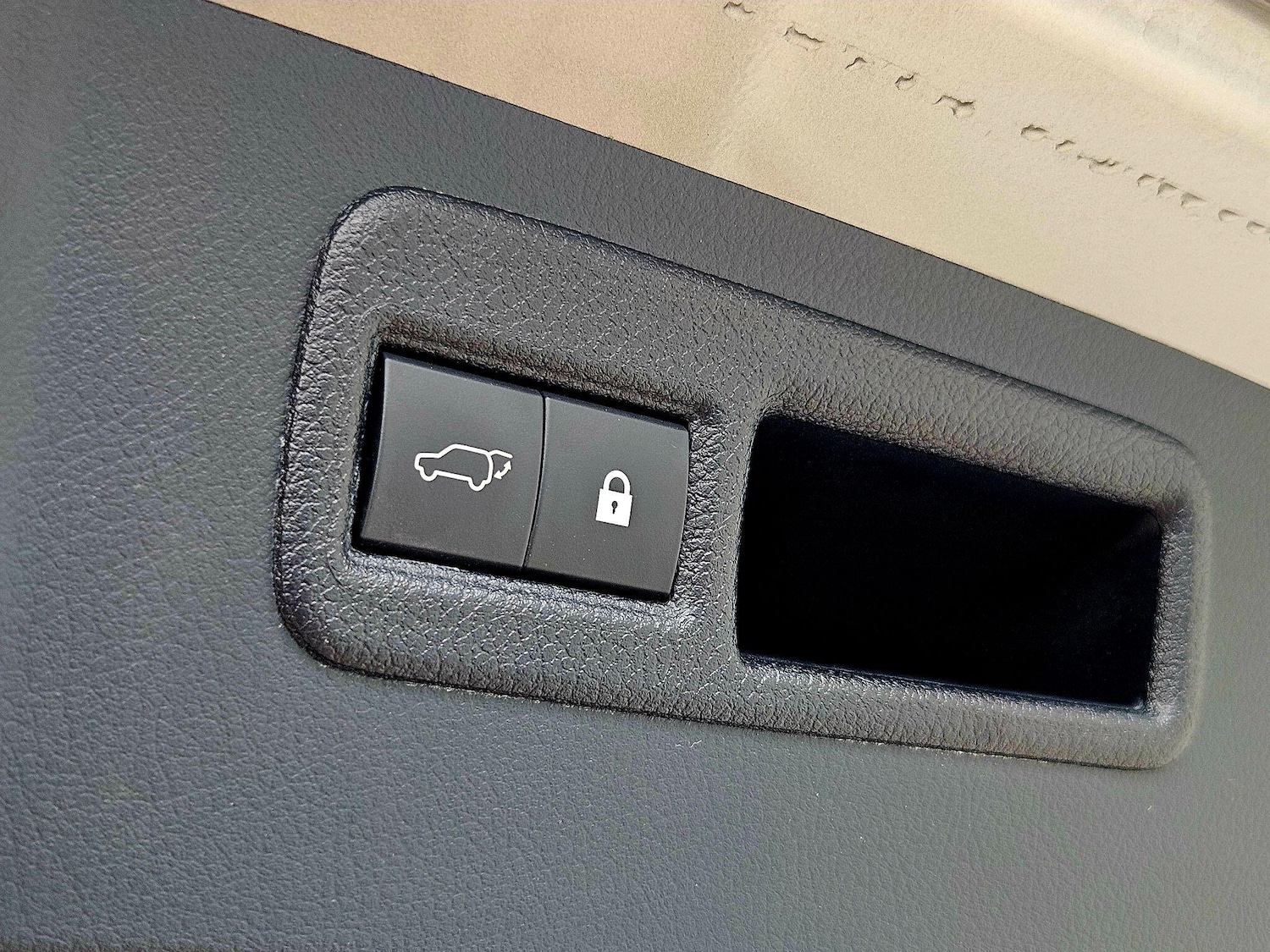 Used Lexus NX 2017 for sale - 76200137: Photo 14