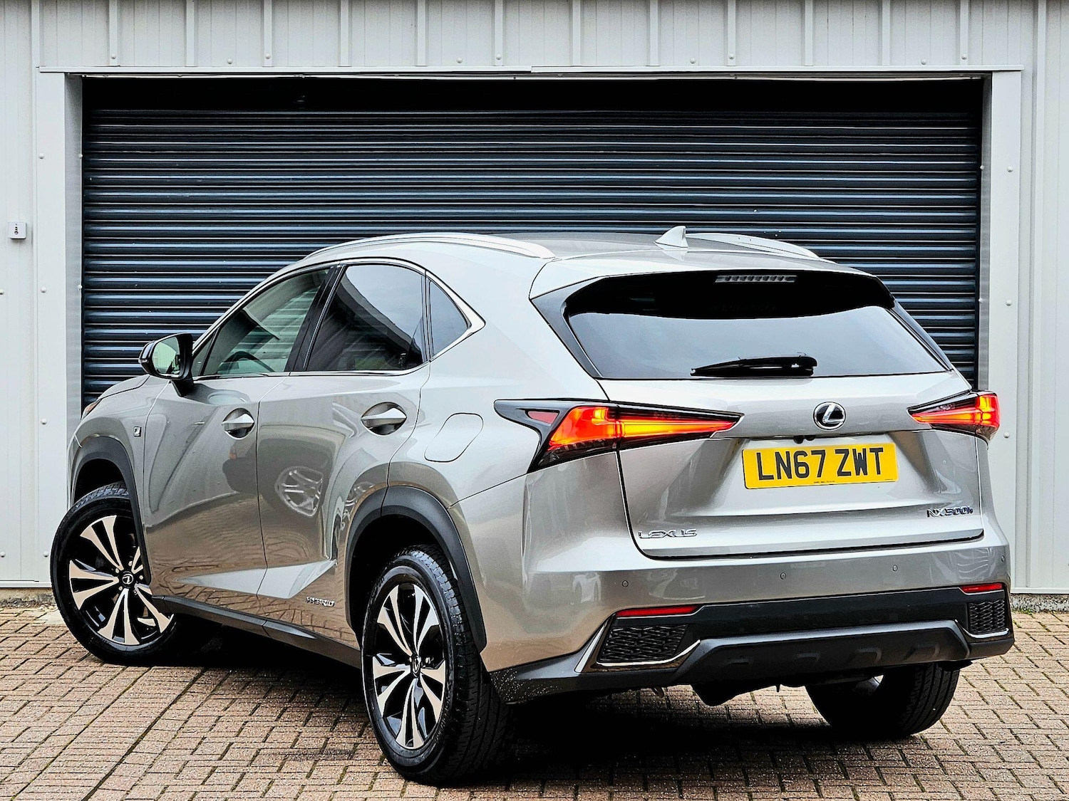 Used Lexus NX 2017 for sale - 76200137: Photo 6