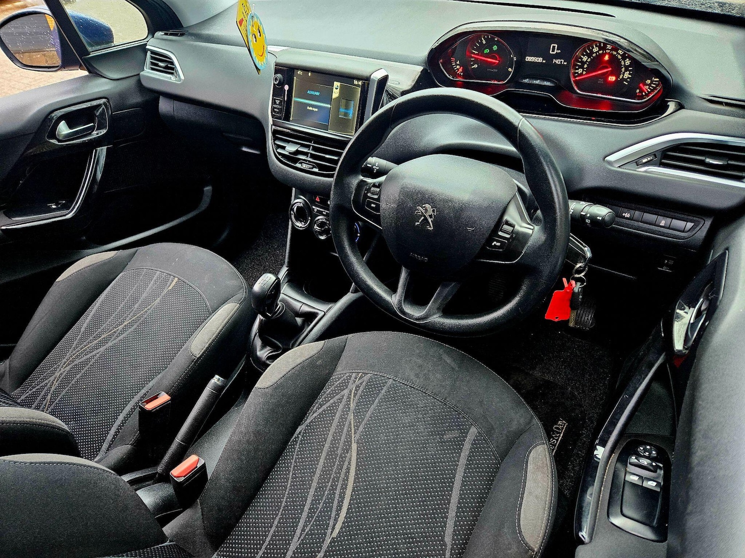 Used Peugeot 208 2014 for sale - 77793591: Photo 11