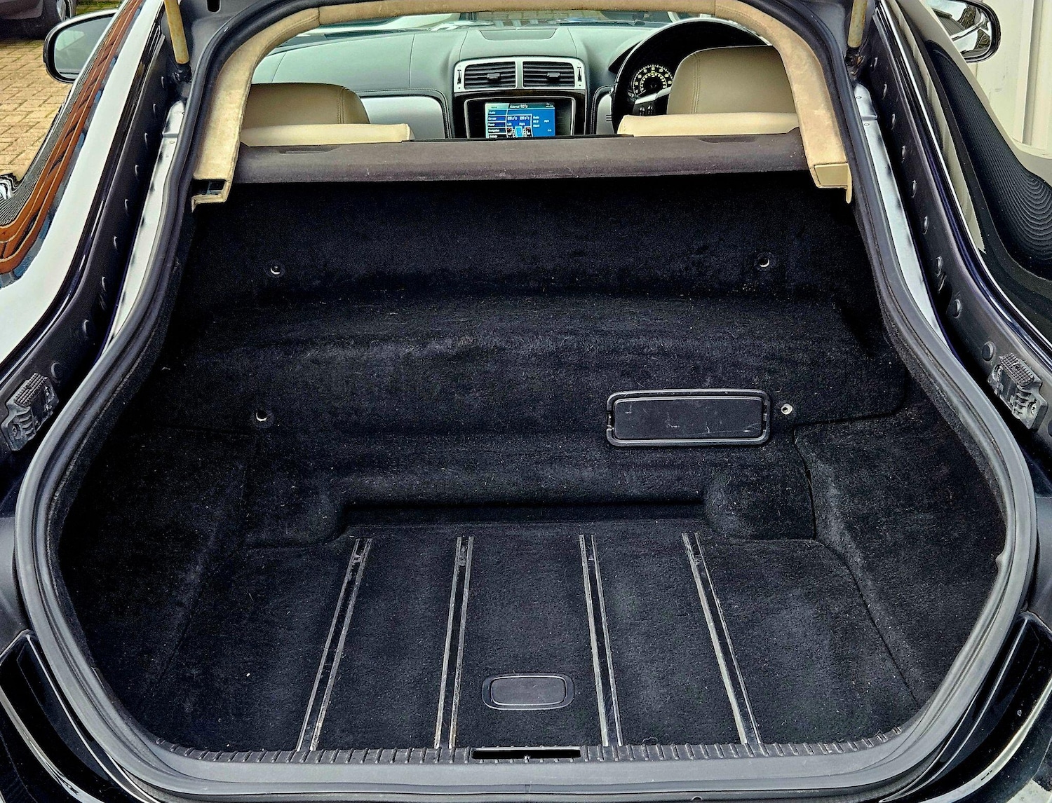 Used Jaguar XK 2010 for sale - 77358661: Photo 15