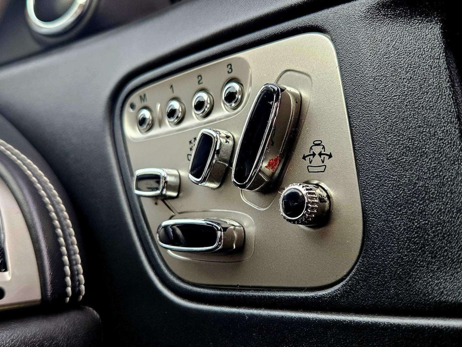 Used Jaguar XK 2010 for sale - 77358661: Photo 23