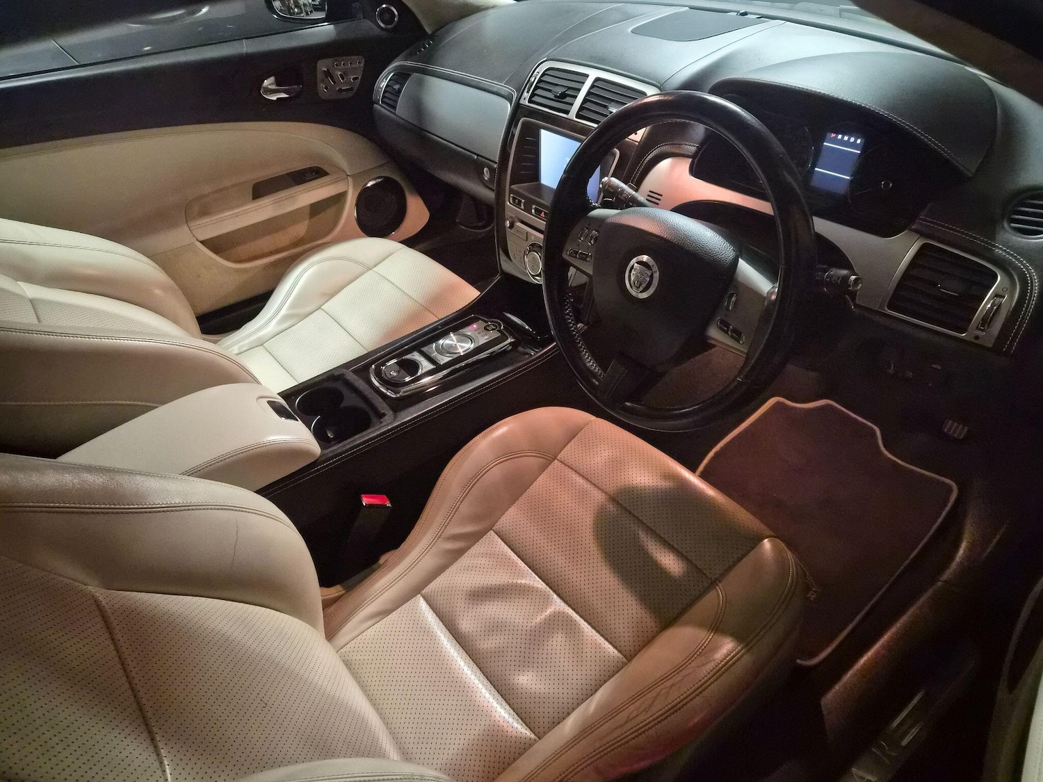 Used Jaguar XK for sale - 77358661: Photo 5