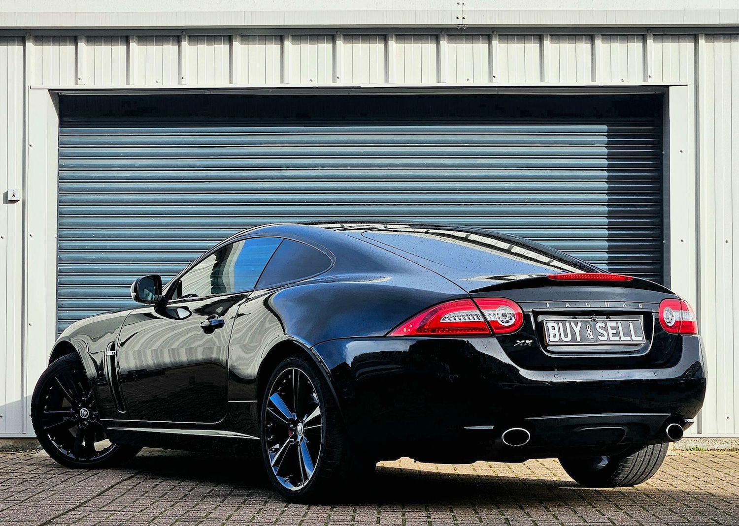 Used Jaguar XK 2010 for sale - 77358661: Photo 8
