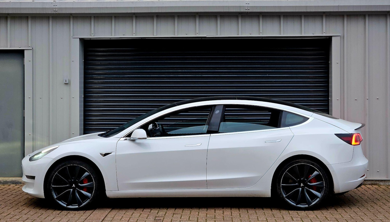 Used Tesla Model 3 for sale - 77924857: Photo 10