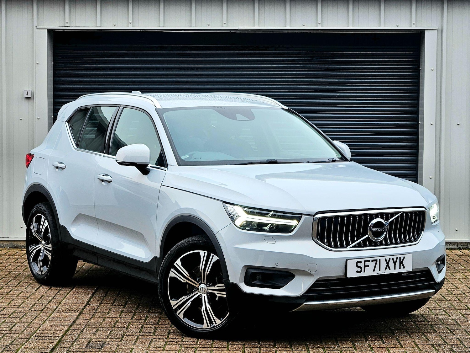 Used Volvo XC40 2021 for sale - 76592435: Photo 1