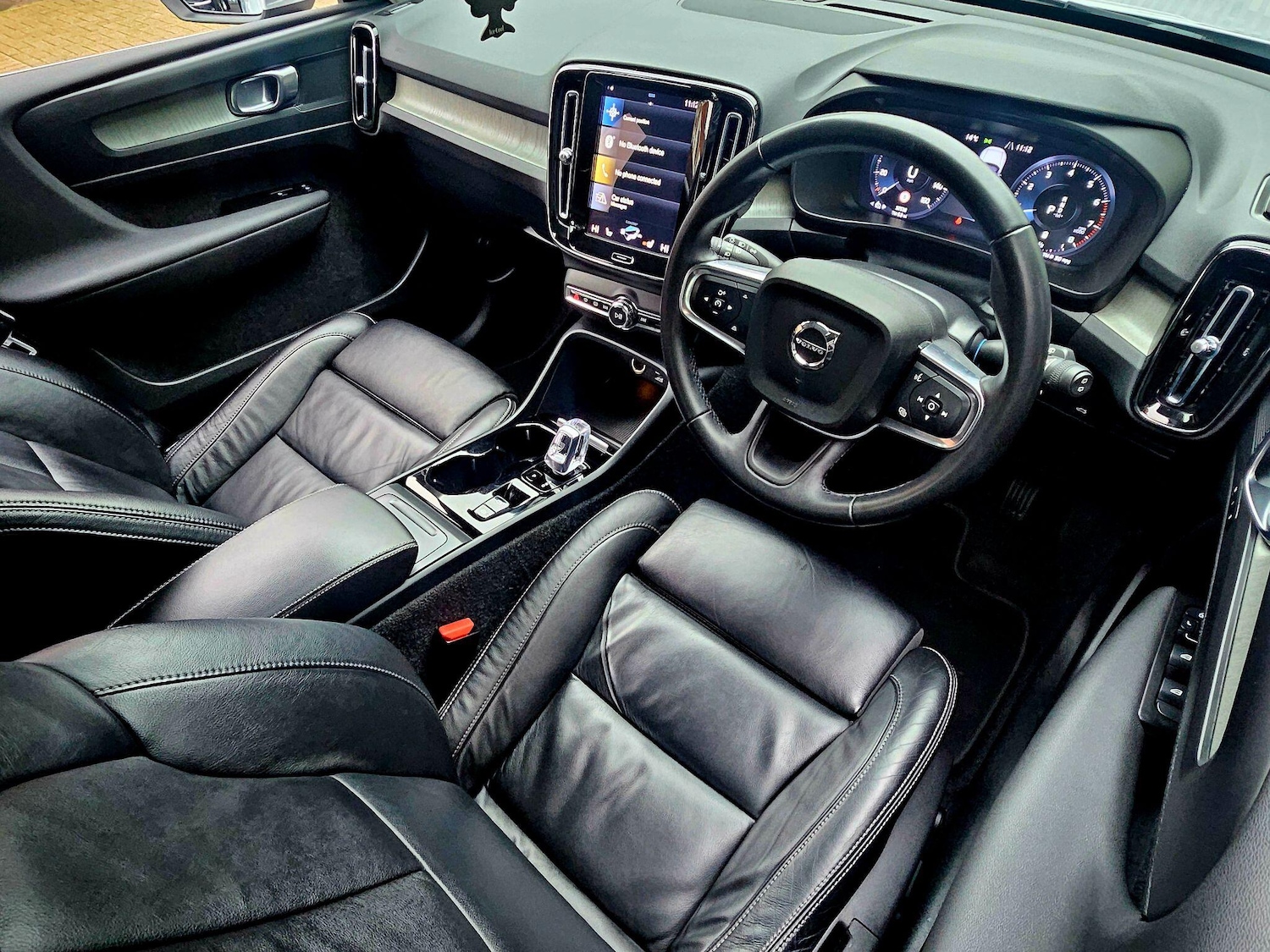 Used Volvo XC40 2021 for sale - 76592435: Photo 14