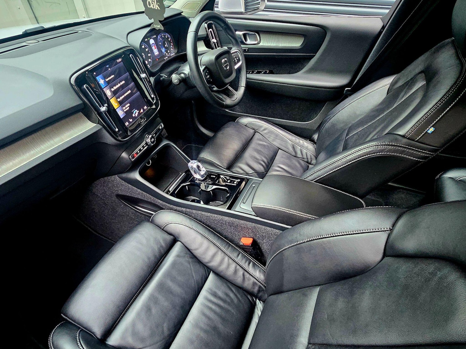 Used Volvo XC40 2021 for sale - 76592435: Photo 15