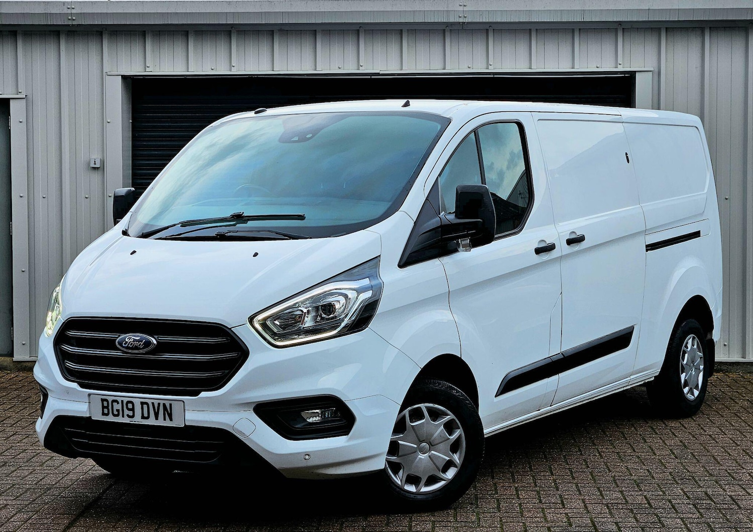 Used Ford Transit Custom 2019 for sale - 77359054: Photo 2
