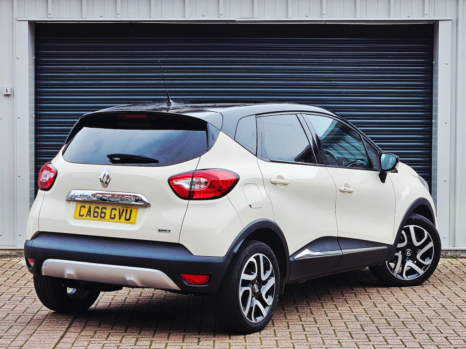 Used Renault Captur 2017 for sale - 76432094: Photo 5