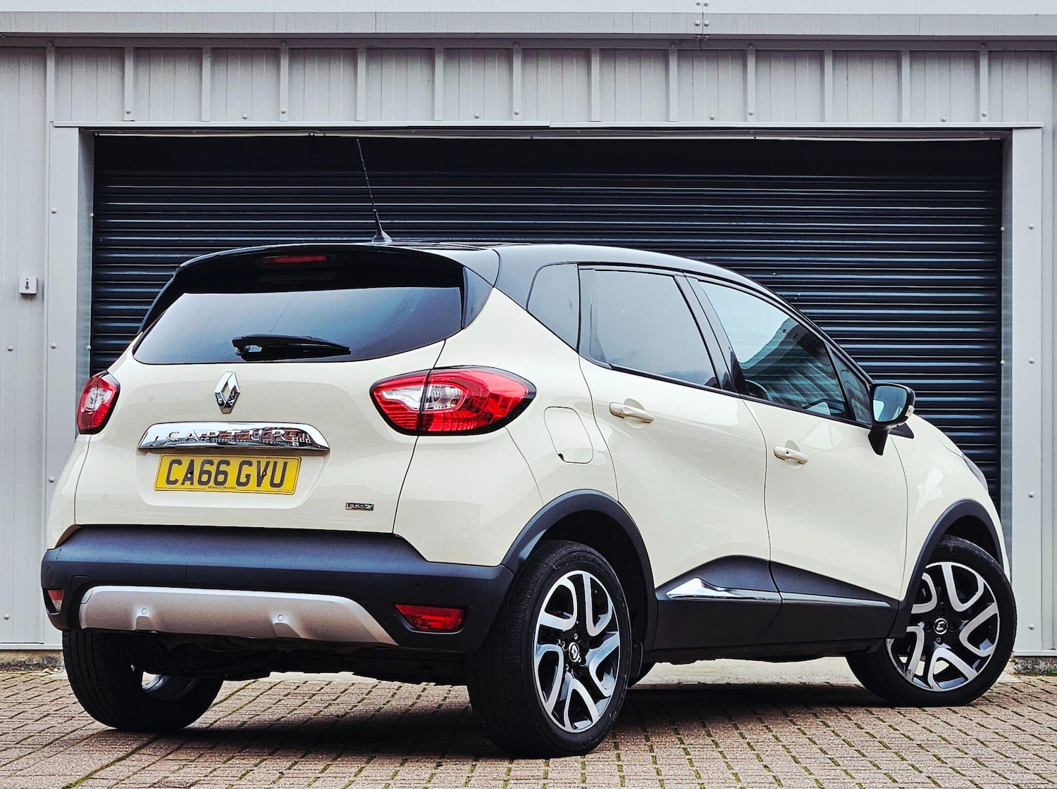 Used Renault Captur 2017 for sale - 76432094: Photo 7