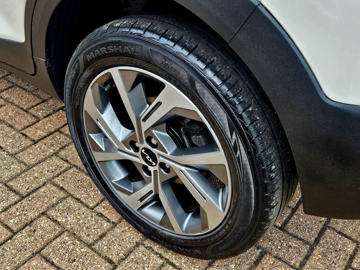 Used Kia Stonic 2023 for sale - 76995735: Photo 15