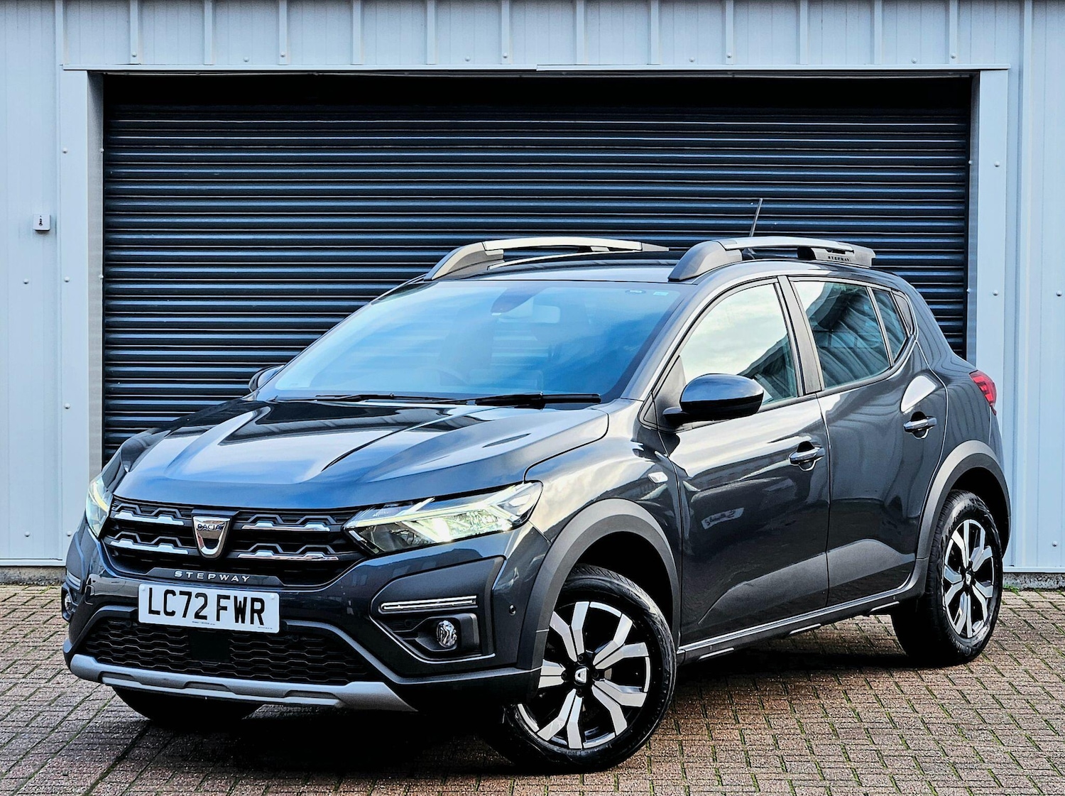 Used Dacia Sandero Stepway 2022 for sale - 76742627: Photo 2