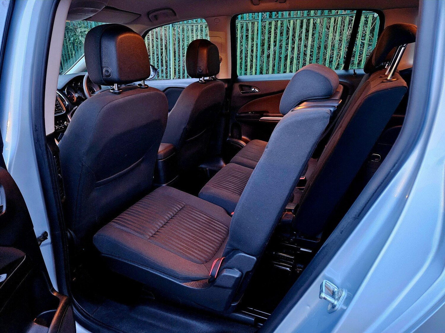 Used Vauxhall Zafira 2016 for sale - 77359255: Photo 12