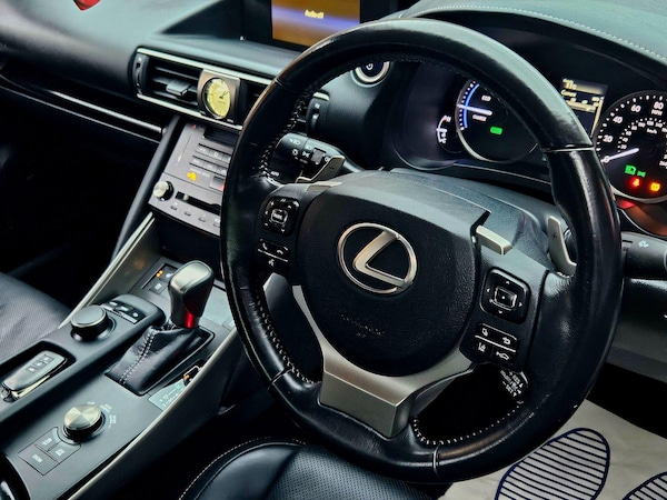 Used Lexus IS 2017 for sale - 76307781: Photo 13