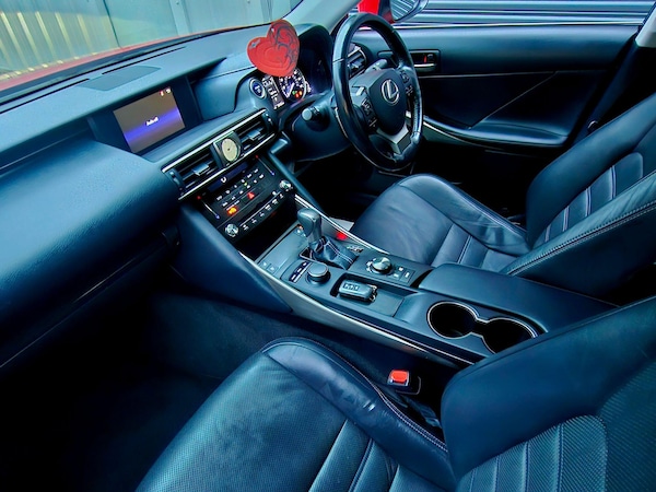 Used Lexus IS 2017 for sale - 76307781: Photo 15
