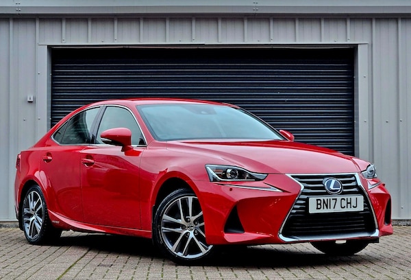 Used Lexus IS 2017 for sale - 76307781: Photo 3