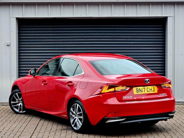 Used Lexus IS 2017 for sale - 76307781: Photo 6