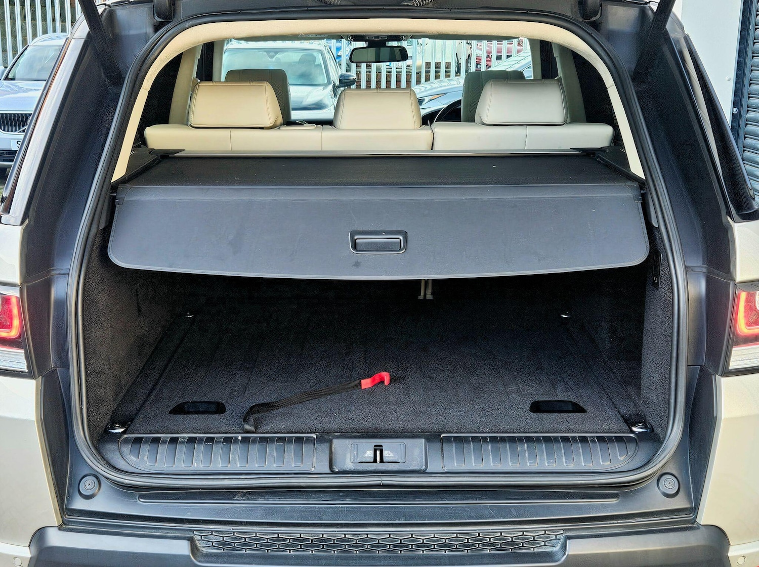 Used Land Rover Range Rover Sport 2015 for sale - 77203586: Photo 12