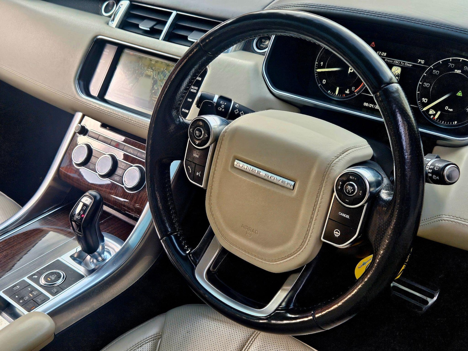 Used Land Rover Range Rover Sport 2015 for sale - 77203586: Photo 17