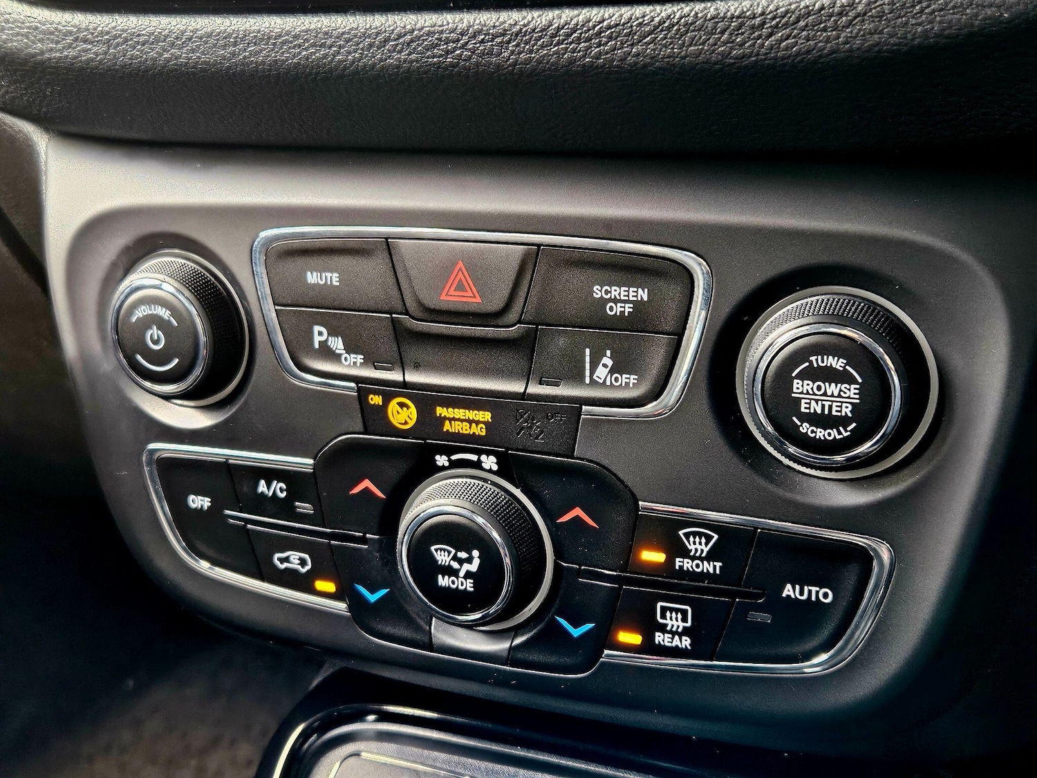 Used Jeep Compass 2020 for sale - 76780947: Photo 26